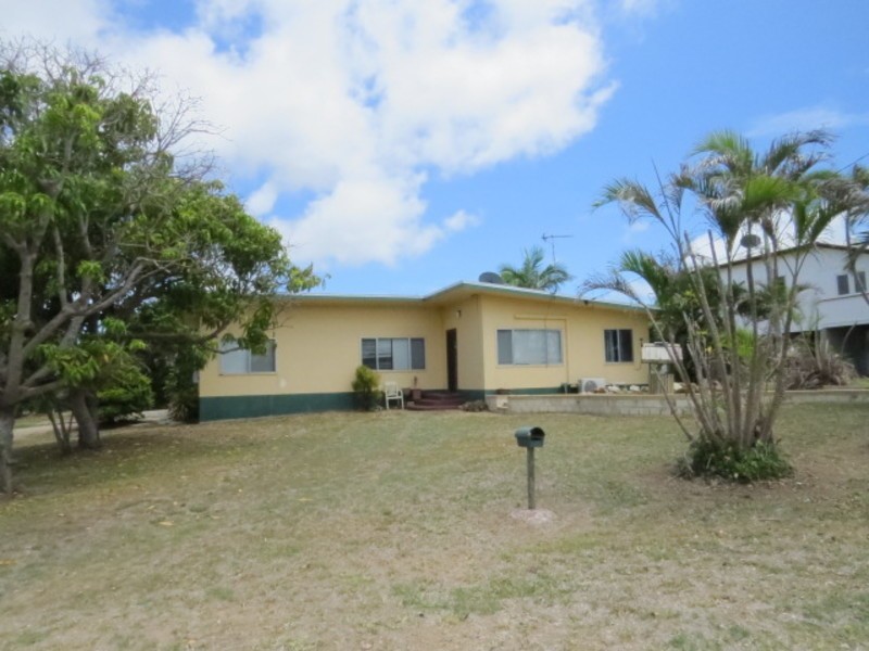126 Powell Street, Bowen QLD 4805