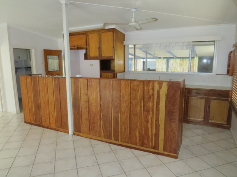 126 Powell Street, Bowen QLD 4805