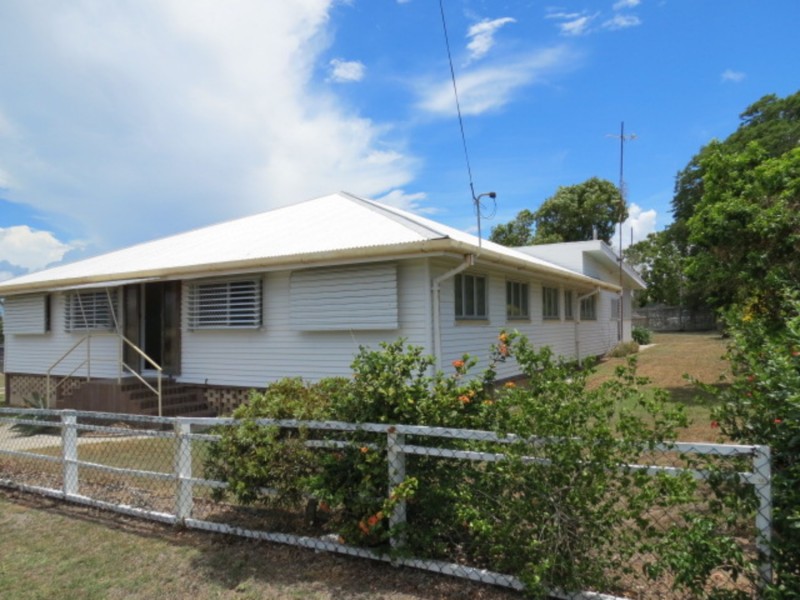 29 Leichhardt Street, Bowen QLD 4805