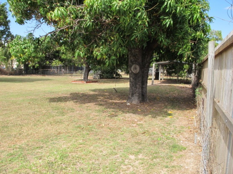 5 Leichhardt Street, Bowen QLD 4805