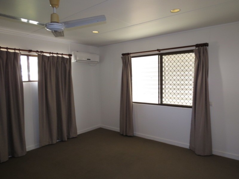 12 Sunset Crescent, Bowen QLD 4805
