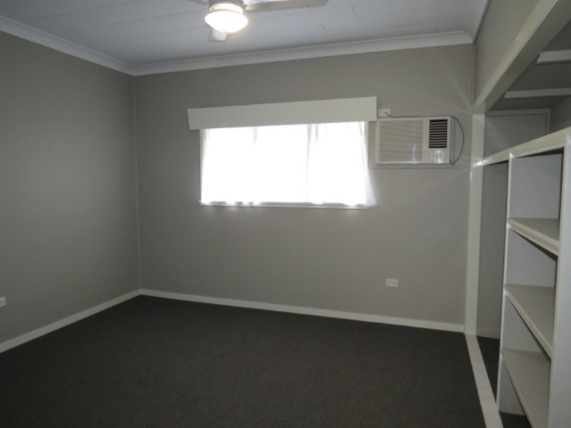 4A Kennedy Street, Bowen QLD 4805