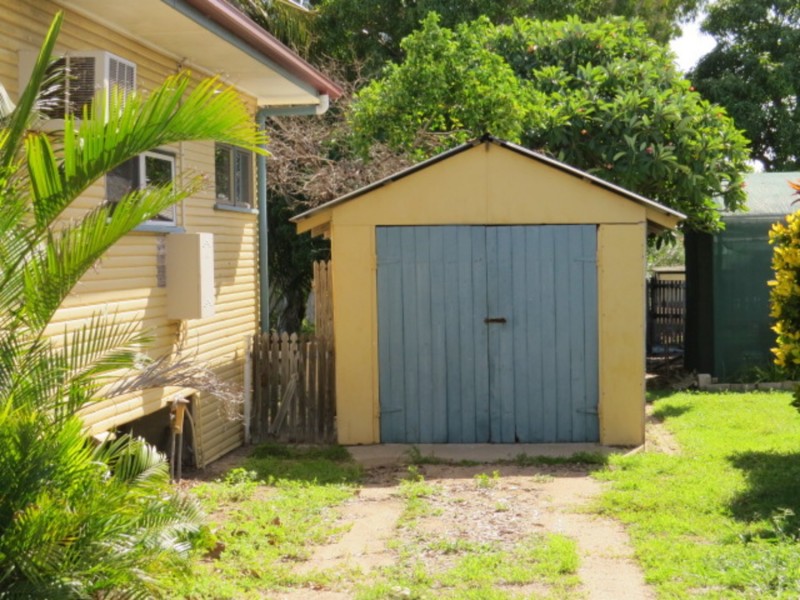 27 Golf Links Road, Bowen QLD 4805