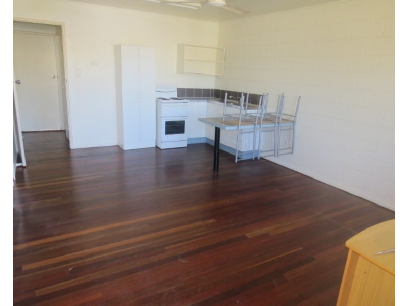 12 Verna Street, Bowen QLD 4805