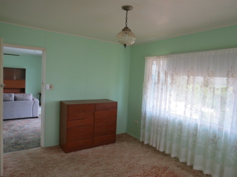 16 Wentworth Street, Bowen QLD 4805