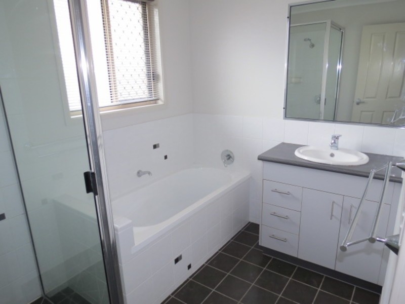 8 Johnston Street, Bowen QLD 4805