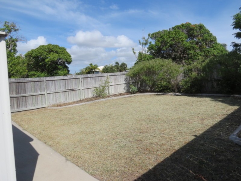 8 Johnston Street, Bowen QLD 4805