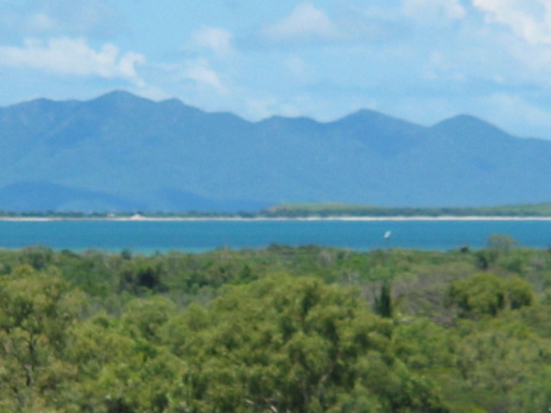 54 Drays Road, Bowen QLD 4805