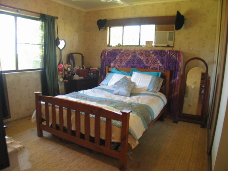 54 Drays Road, Bowen QLD 4805