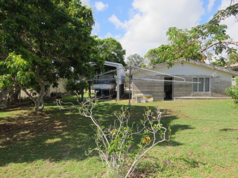 112 Hillview Road, Bowen QLD 4805