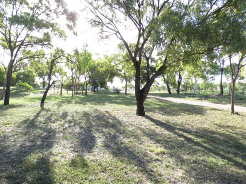 38 Drays Road, Bowen QLD 4805