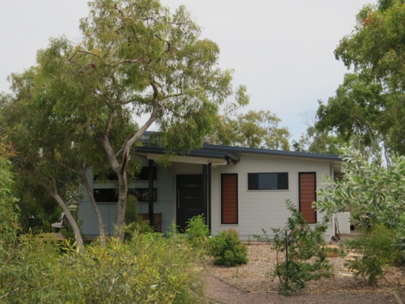 14 Craigie Court, Bowen QLD 4805
