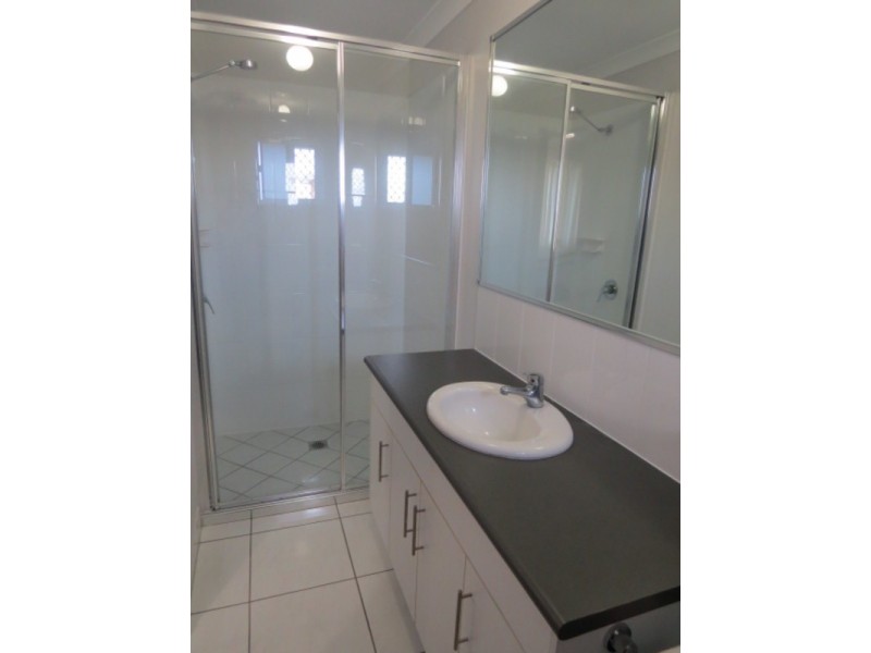 5/7 Lotus Lane, Bowen QLD 4805