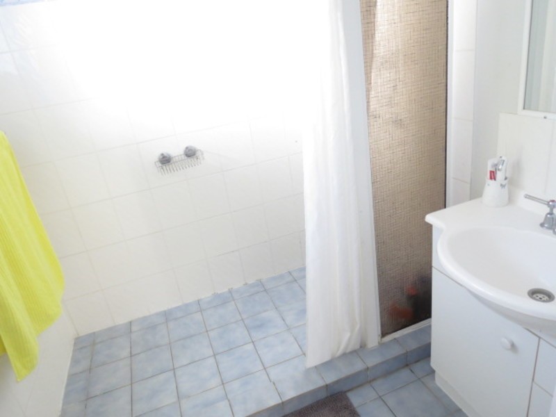 60 Livingstone Street, Bowen QLD 4805