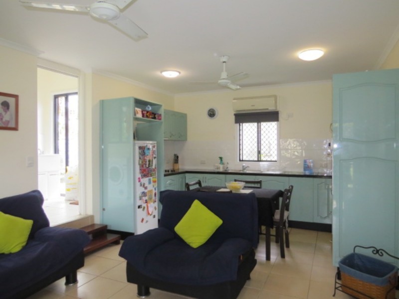 25 Field Street, Bowen QLD 4805