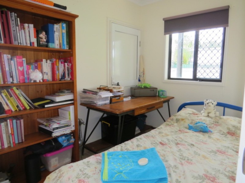 25 Field Street, Bowen QLD 4805