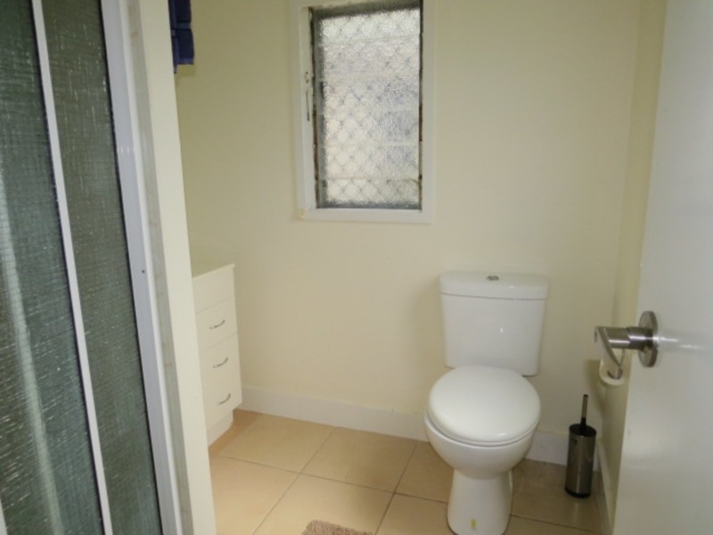 25 Field Street, Bowen QLD 4805