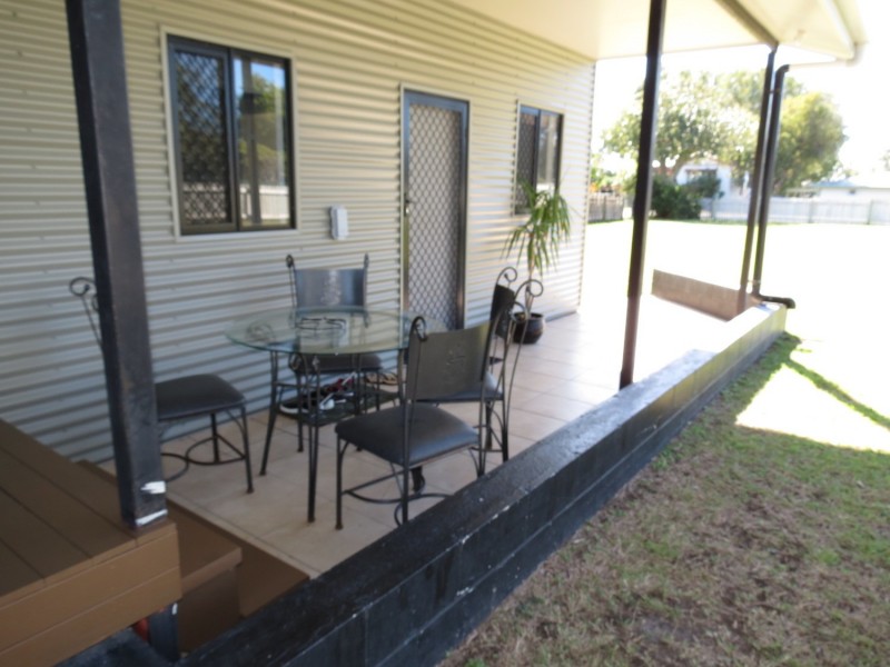 25 Field Street, Bowen QLD 4805