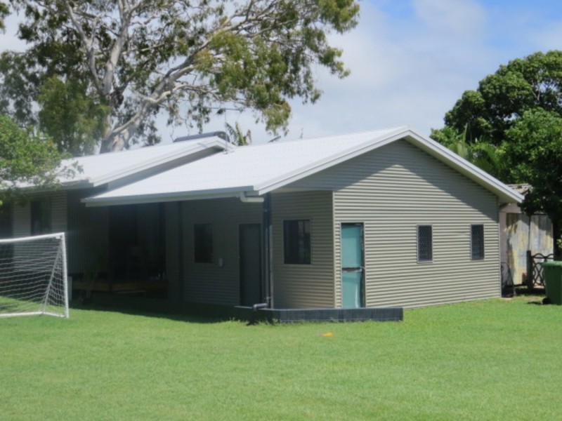 25 Field Street, Bowen QLD 4805