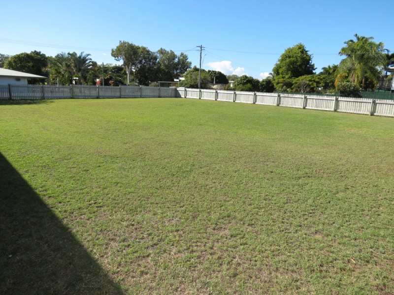 25 Field Street, Bowen QLD 4805