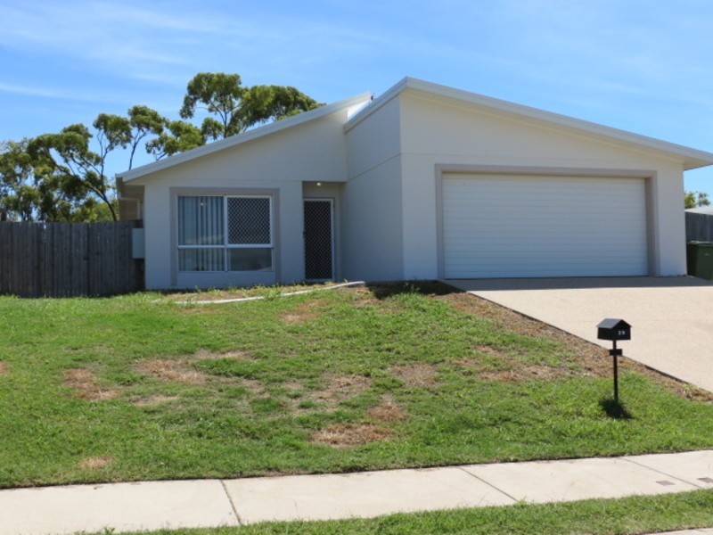 29 Sapphire Crescent, Bowen QLD 4805