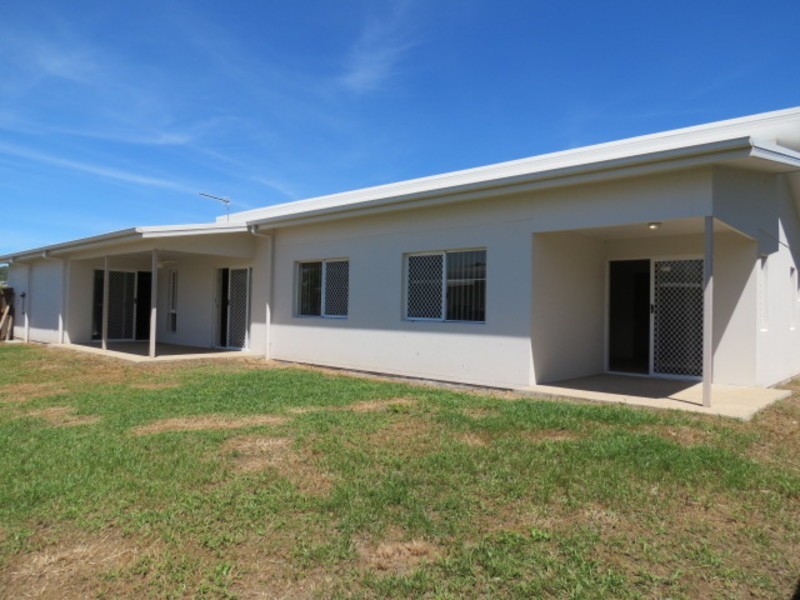 29 Sapphire Crescent, Bowen QLD 4805