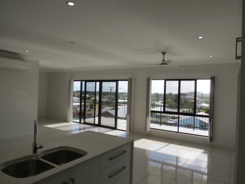 9 Allan Place, Bowen QLD 4805