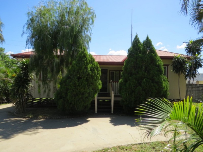 6 Bull Crescent, Bowen QLD 4805