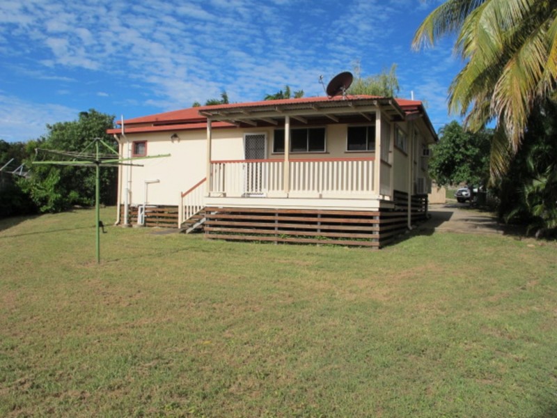 6 Bull Crescent, Bowen QLD 4805