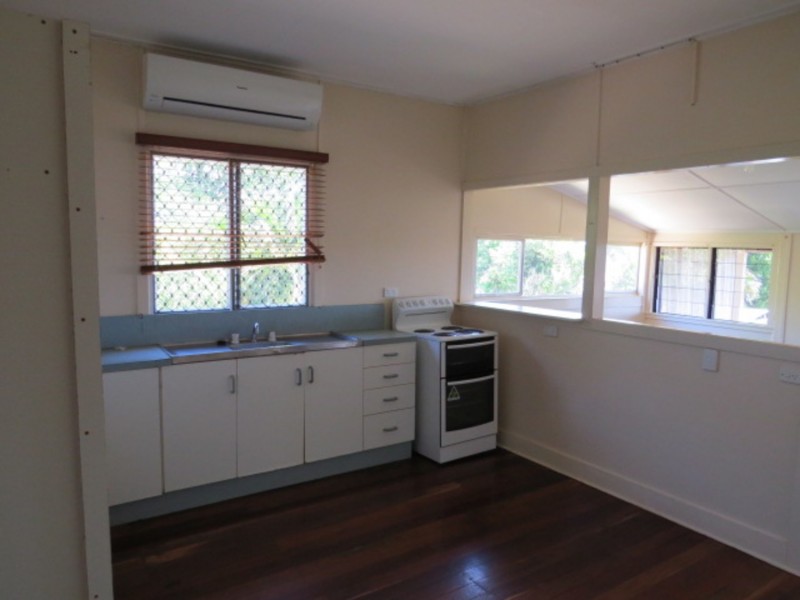 6 Bull Crescent, Bowen QLD 4805