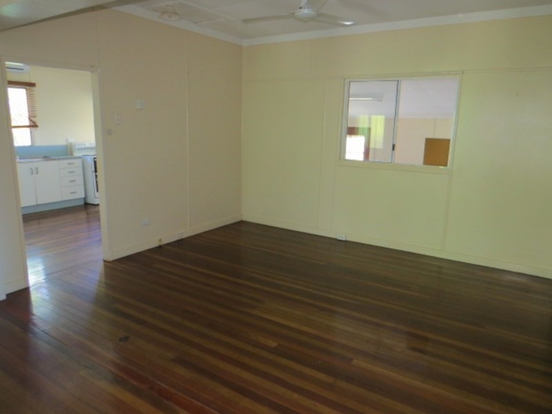 6 Bull Crescent, Bowen QLD 4805