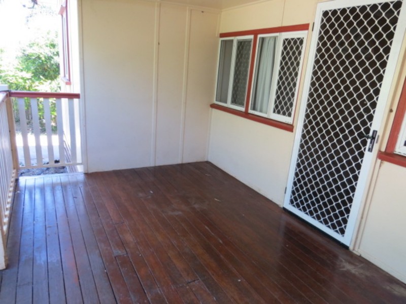 6 Bull Crescent, Bowen QLD 4805