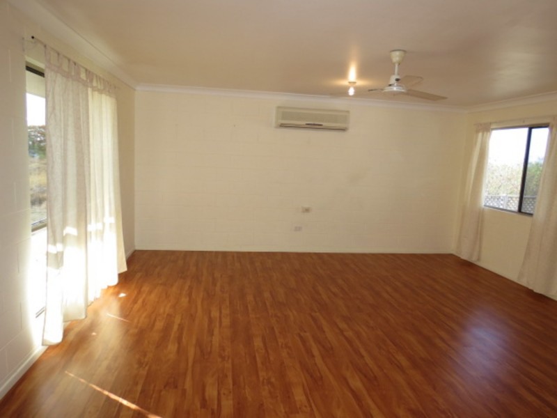 20 Avicennia Street, Bowen QLD 4805
