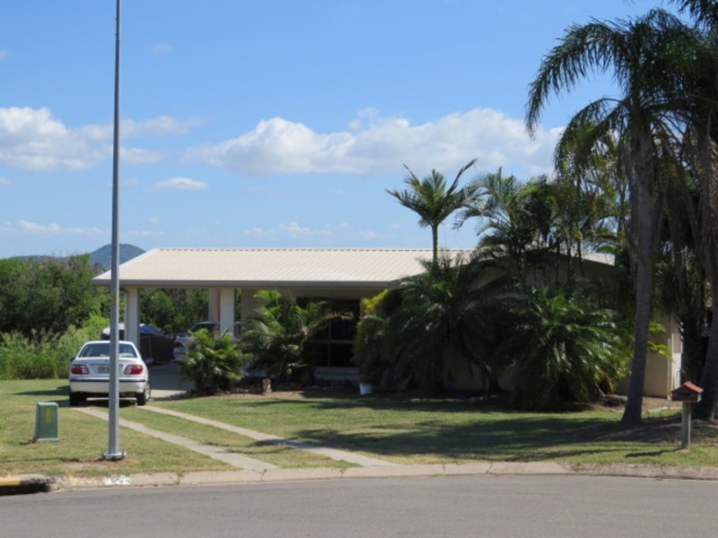 20 Avicennia Street, Bowen QLD 4805