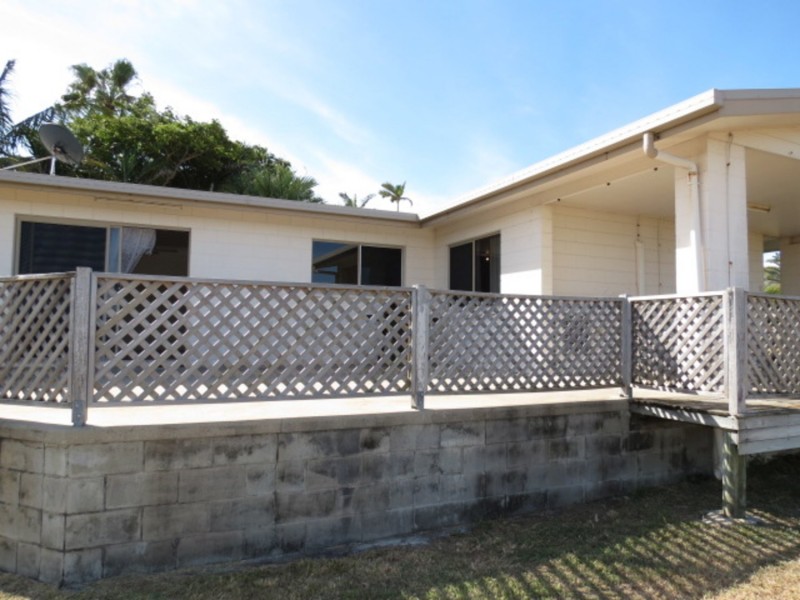 20 Avicennia Street, Bowen QLD 4805