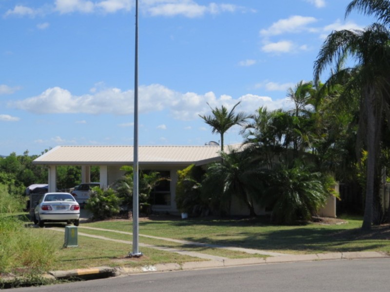 20 Avicennia Street, Bowen QLD 4805