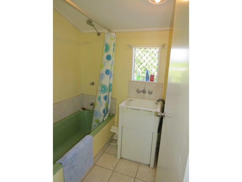 59 Gloucester Street, Bowen QLD 4805