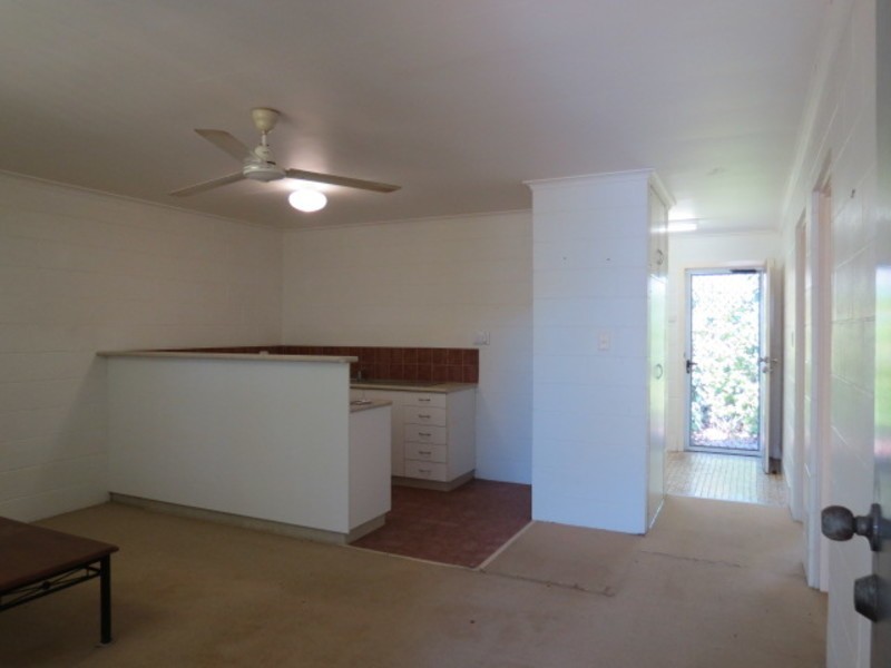1/12 Casuarina Street, Bowen QLD 4805