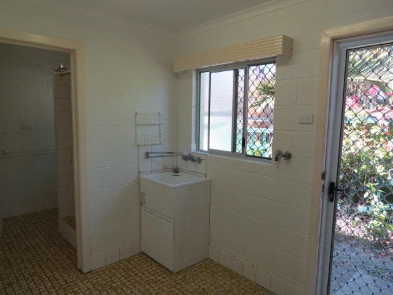 1/12 Casuarina Street, Bowen QLD 4805