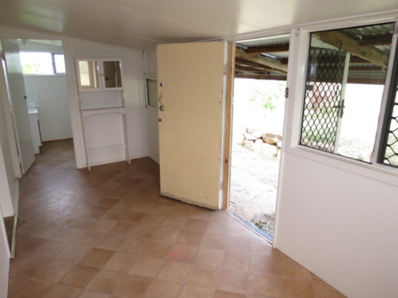 59 Reynolds Street, Bowen QLD 4805