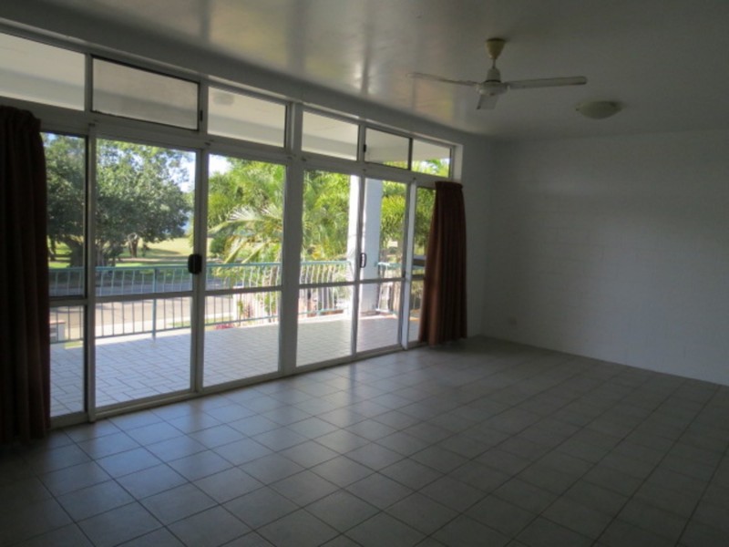 10/89 Horseshoe Bay Road, Bowen QLD 4805