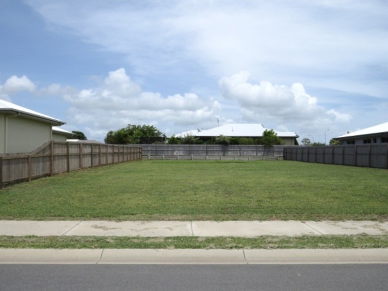 5 Ada Place, Bowen QLD 4805