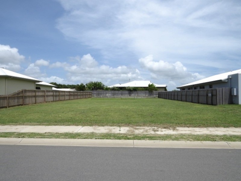 5 Ada Place, Bowen QLD 4805