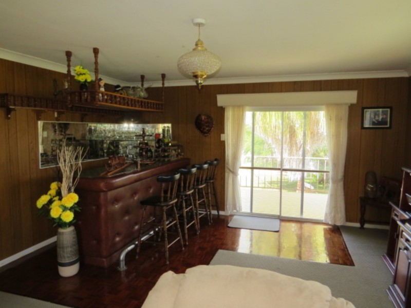 54 Avoca Road, Bowen QLD 4805