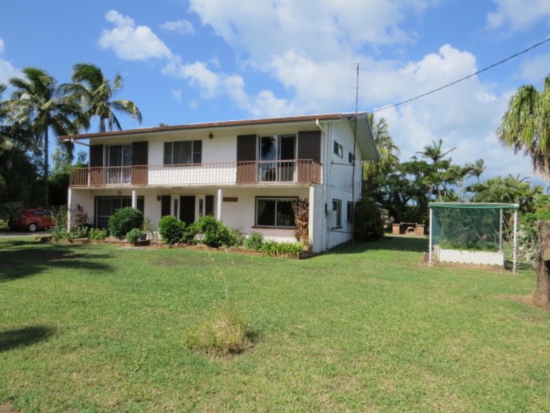 54 Avoca Road, Bowen QLD 4805