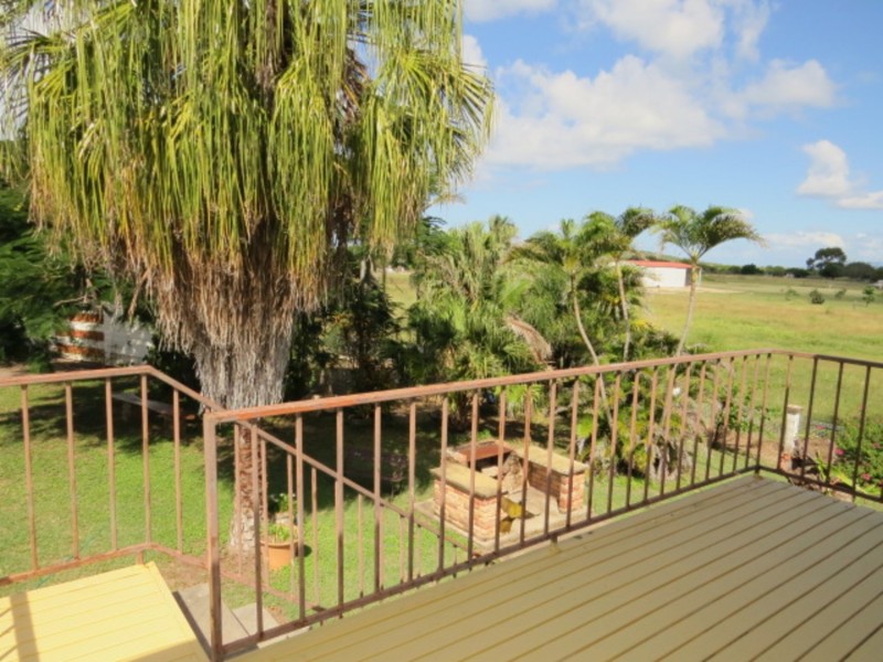 54 Avoca Road, Bowen QLD 4805