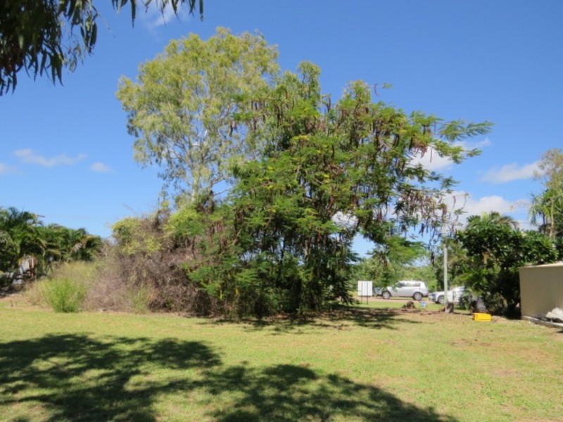22 Baxter Avenue, Bowen QLD 4805
