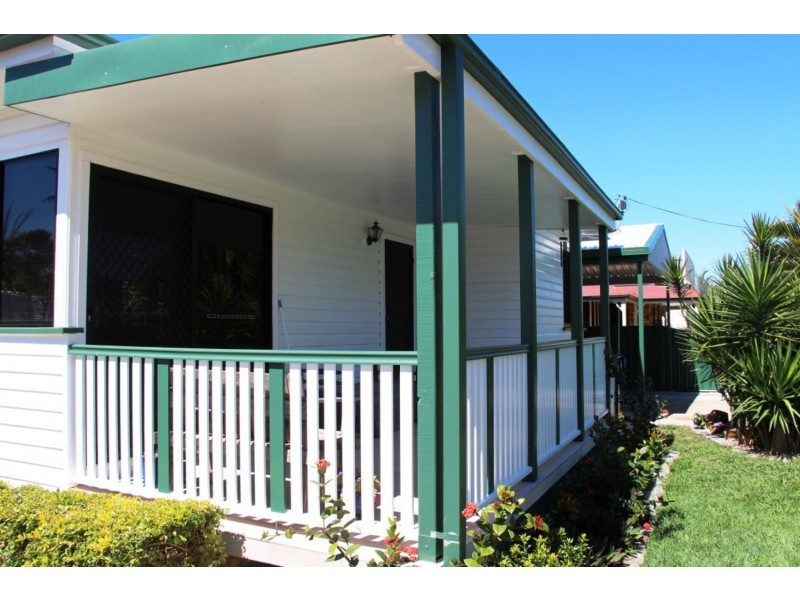 16 Field Street, Bowen QLD 4805