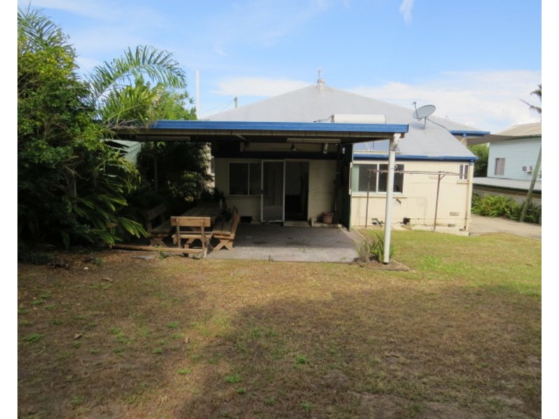 42 Livingstone Street, Bowen QLD 4805
