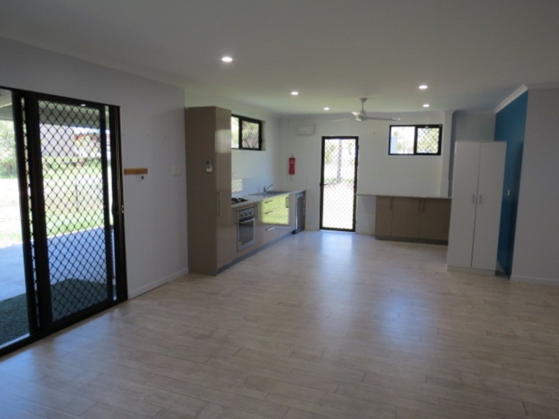 16 – 18 Drays Road, Bowen QLD 4805